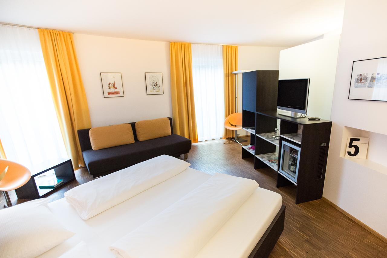 Arte Hotel Krems Bagian luar foto
