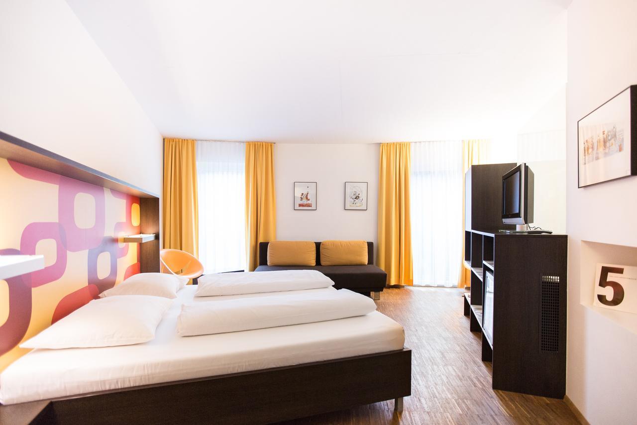 Arte Hotel Krems Bagian luar foto