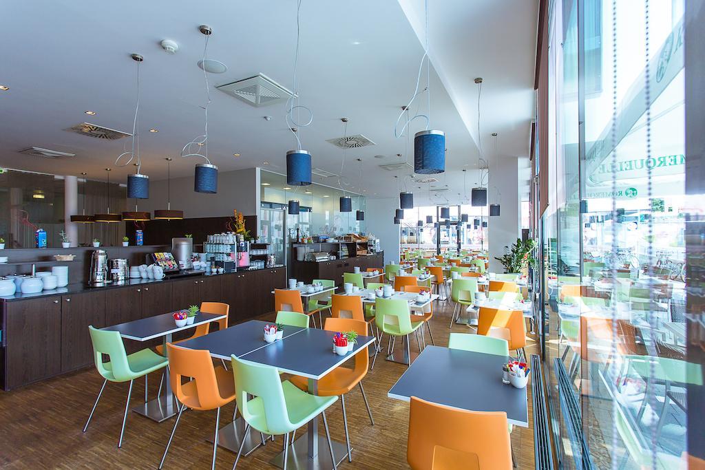 Arte Hotel Krems Bagian luar foto